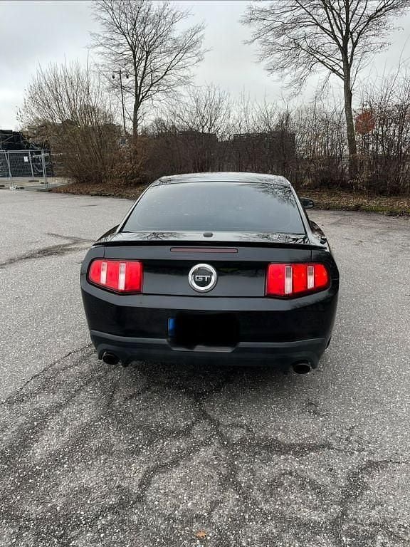 Gebraucht Ford Mustang GT 417 PS (306 kW) 2011 Schwarz Coupé