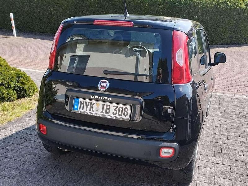 Gebraucht Fiat Panda Pop 69 PS (50 kW) 2018 Schwarz Kleinwagen