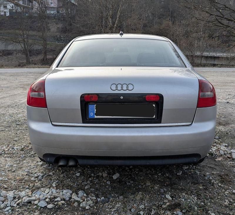 Gebraucht Audi A6 Ambiente 163 PS (119 kW) 2003 Silber Limousine