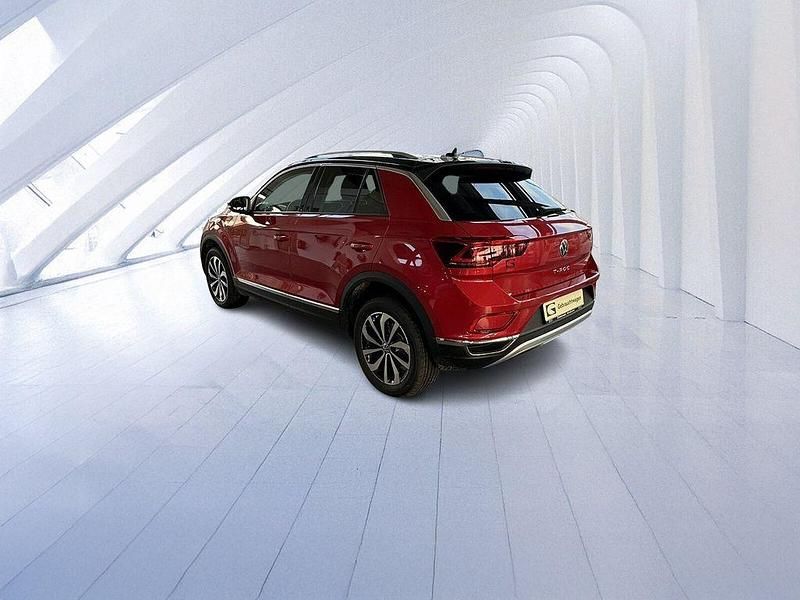 Neu VW T-Roc Style 150 PS (110 kW) 2025 Rot SUV