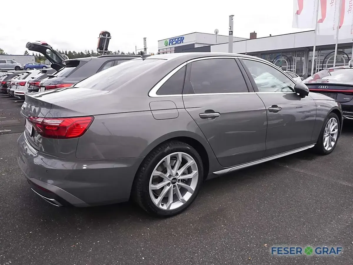 Gebraucht Audi A4 S-Line 286 PS (210 kW) 2023 Chronosgrau metallic Limousine