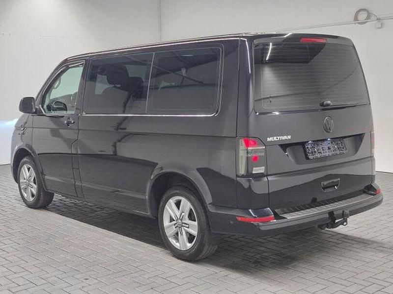 Second-hand VW Multivan 199 CP (146 kW) 2021 Negru Monovolum