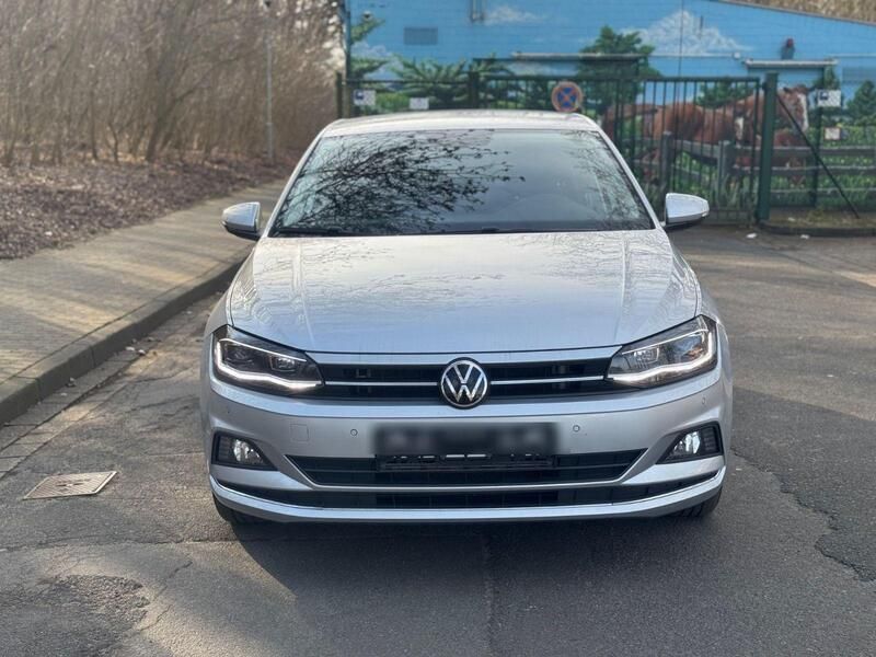 Grau Gebraucht 2021 VW Polo Highline Kleinwagen | 10.790 € (Superpreis) - Bild 1/4
