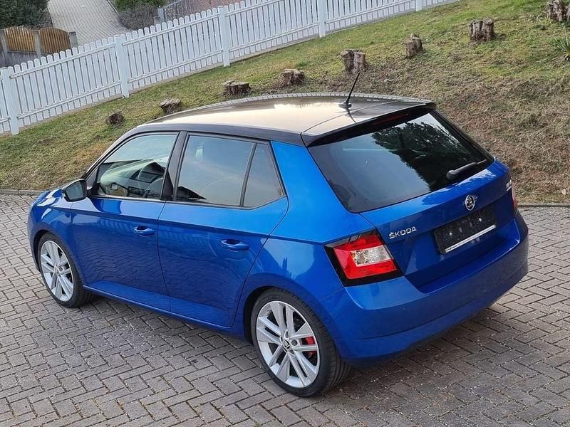Gebraucht Skoda Fabia Ambition 90 PS (66 kW) 2017 Blau Kleinwagen