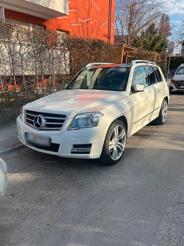 Gebraucht Mercedes GLK250 204 PS (150 kW) 2011 Weiß SUV