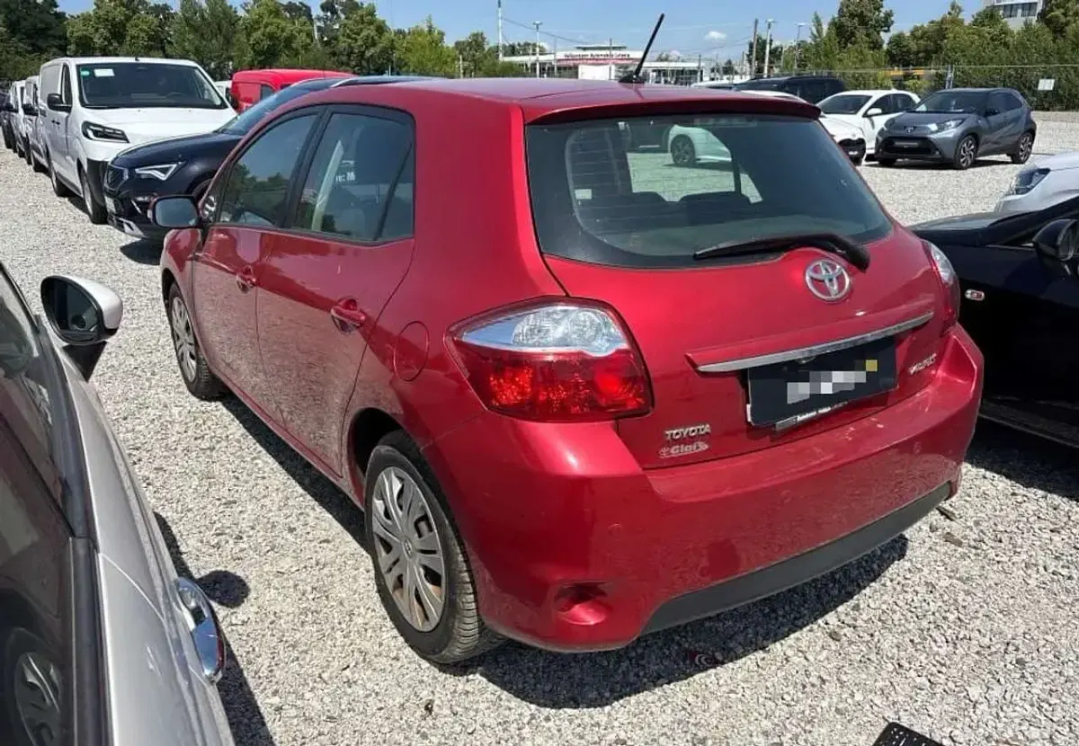 Gebraucht Toyota Auris Life 90 PS (66 kW) 2011 Navachorot mica metallic Kleinwagen