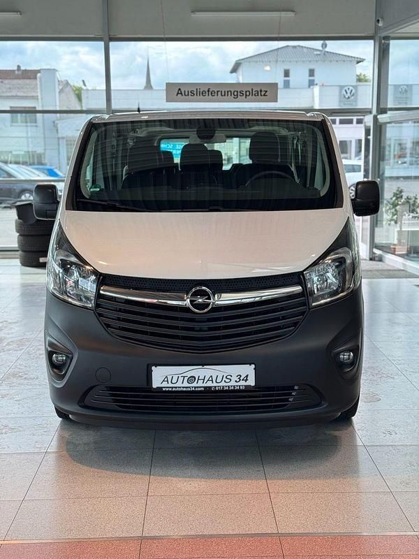Gebraucht Opel Vivaro 125 PS (91 kW) 2019 Weiß Van / Kleinbus