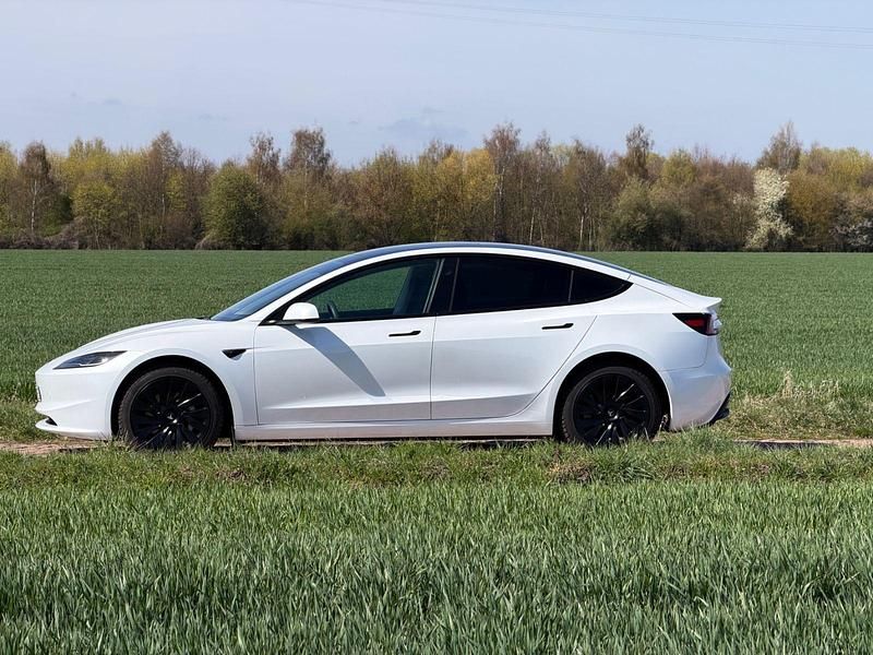 Gebraucht Tesla Model 3 Long Range AWD 366 kW (498 PS) 2023 Weiß Limousine