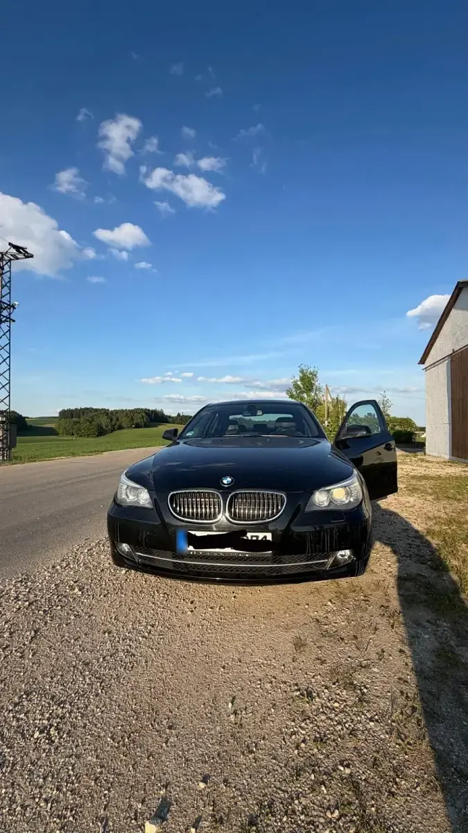Gebraucht BMW 525 218 PS (160 kW) 2009 Schwarz Limousine