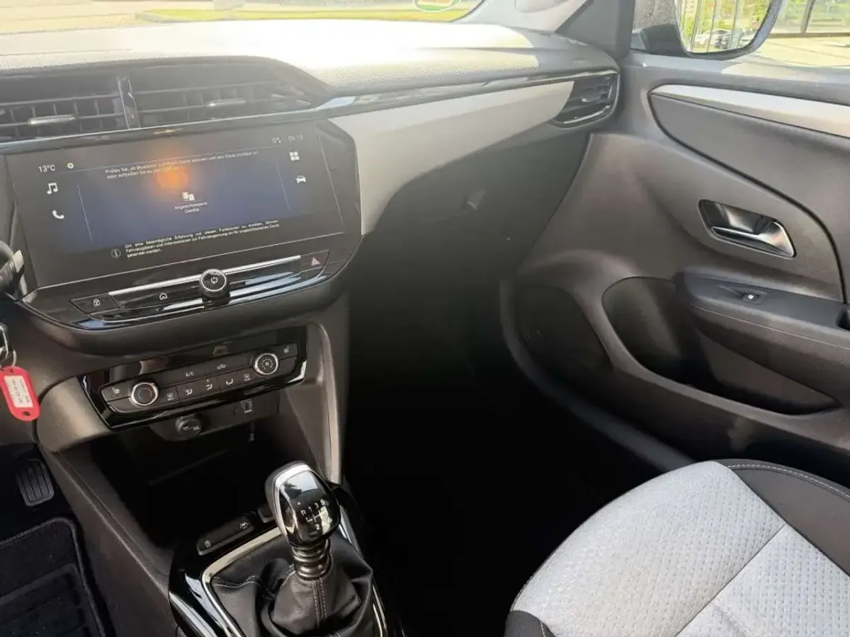 Gebraucht Opel Corsa Edition 101 PS (74 kW) 2026 Grafik grau Kleinwagen