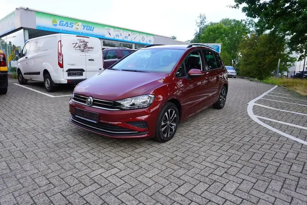 Gebraucht VW Golf VII United 150 PS (110 kW) 2020 Rot Limousine