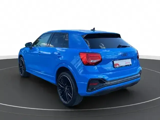 Gebraucht Audi Q2 S-Line 150 PS (110 kW) 2023 Turboblau SUV