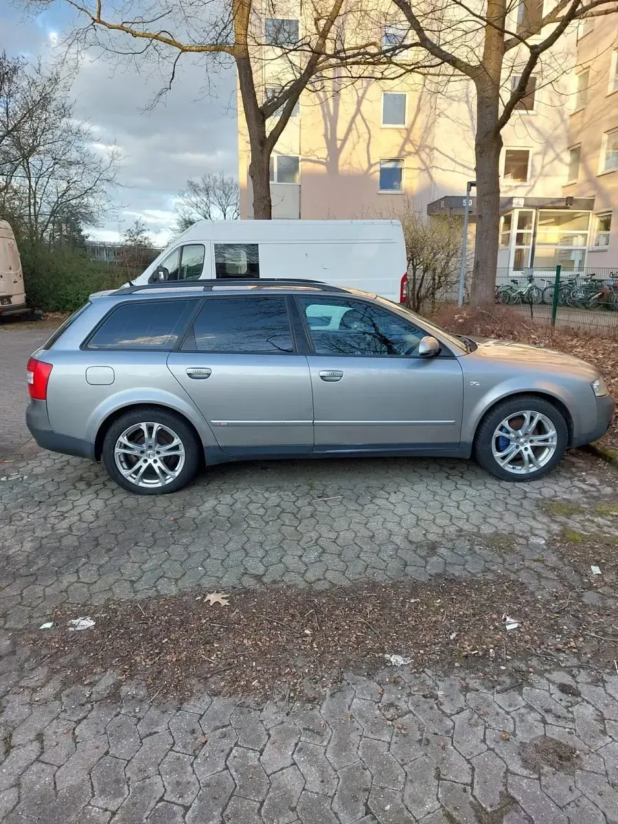 Używany Audi A4 131 KM (96 kW) 2002 Srebrny Kombi
