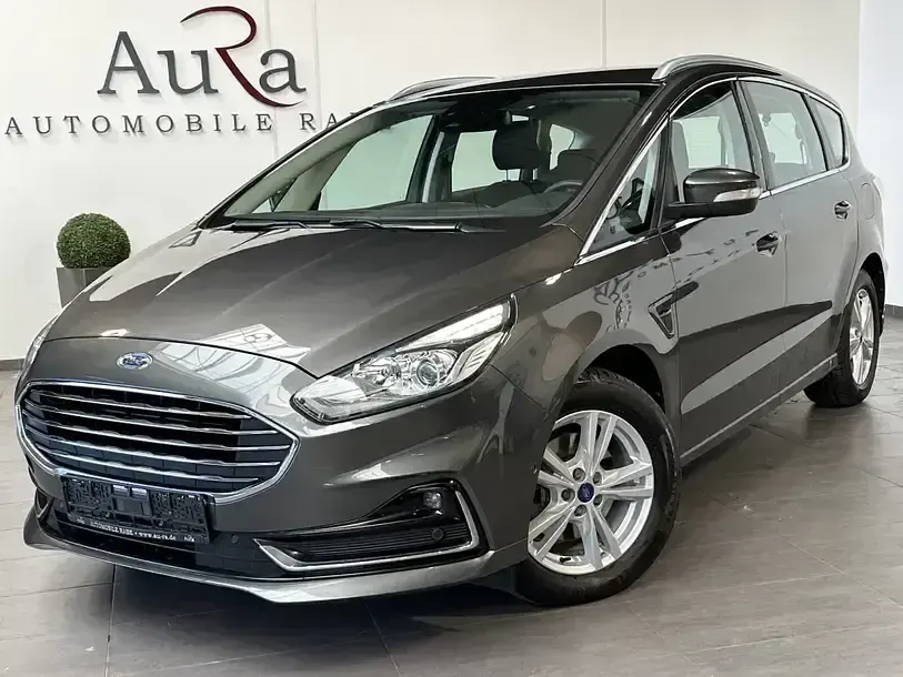Używany Ford S-MAX Titanium 150 KM (110 kW) 2021 Szary Minivan