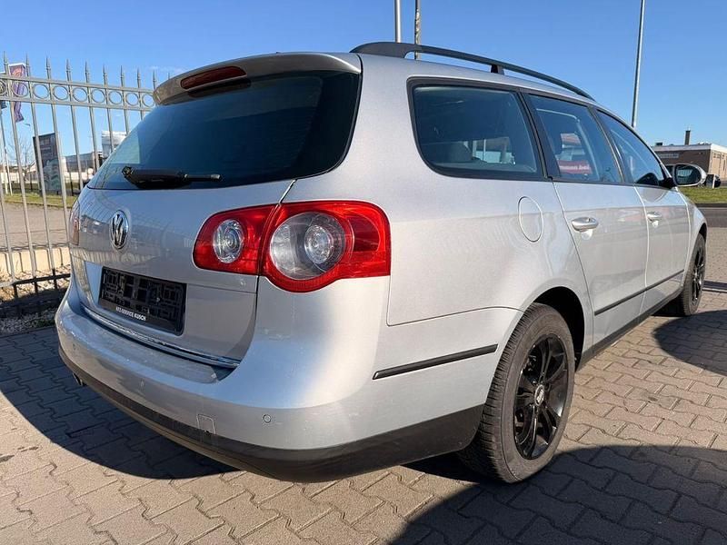 Gebraucht VW Passat Trendline 122 PS (89 kW) 2009 Silber Kombi