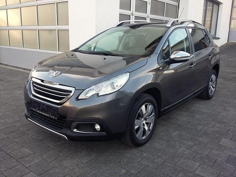 Grau Gebraucht 2015 Peugeot 2008 Style SUV | 7.290 € (Guter Preis) - Bild 1/4