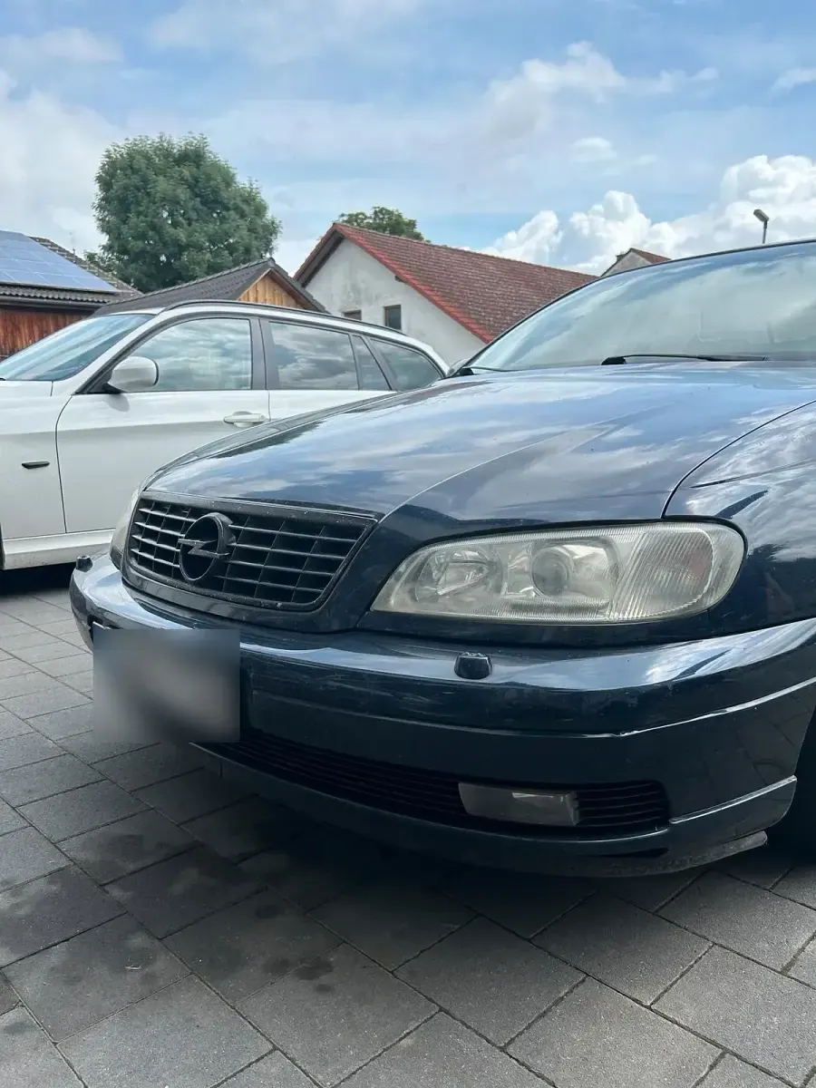 Gebraucht Opel Omega 179 PS (131 kW) 2002 Blau Limousine