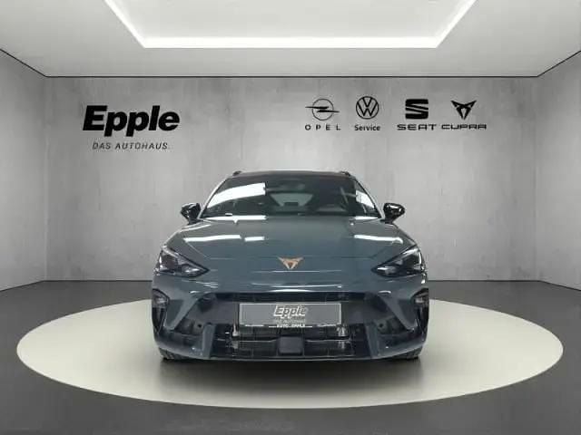 Neu Cupra Leon VZ 272 PS (200 kW) 2025 Blau Kombi
