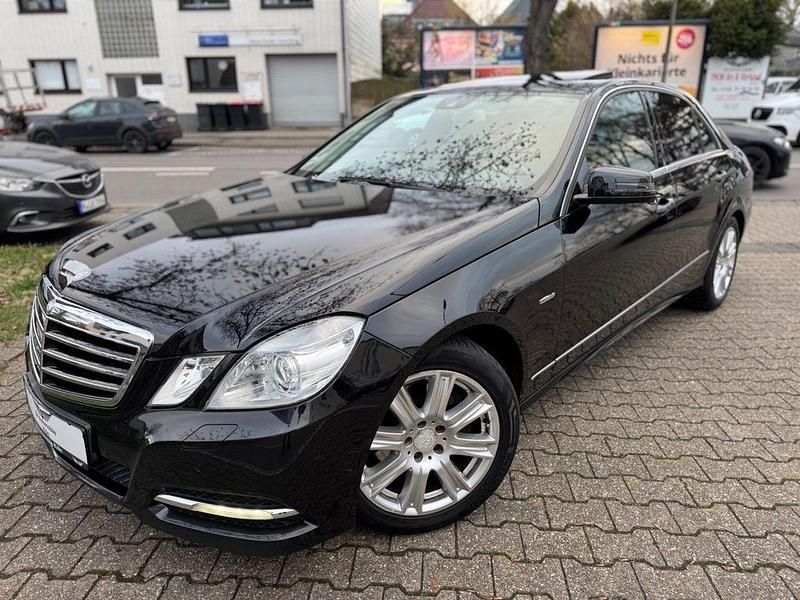 Gebraucht Mercedes E300 231 PS (169 kW) 2012 Obsidianschwarz  metalliclack Limousine