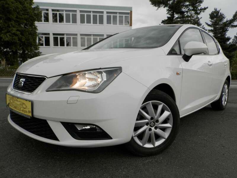 Weiß Gebraucht 2015 Seat Ibiza Stylance Kleinwagen | 6.400 € (Fairer Preis) - Bild 1/4