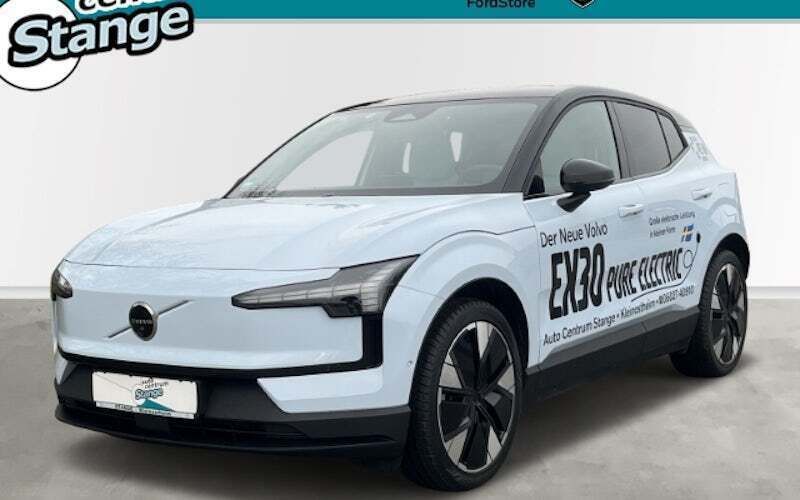 Blau Gebraucht 2024 Volvo EX30 Performance SUV | 44.990 € - Bild 1/4