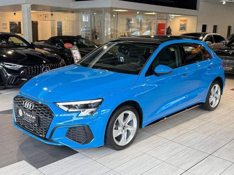 Blau Gebraucht 2022 Audi A3 e-tron S-Line Kleinwagen | 27.850 € (Fairer Preis) - Bild 1/4