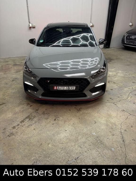 Grau Gebraucht 2020 Hyundai i30 Comfort Limousine | 20.999 € (Guter Preis) - Bild 1/4