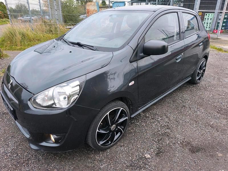 Grau Gebraucht 2014 Mitsubishi Space Star Kleinwagen | 2.800 € (Guter Preis) - Bild 1/4