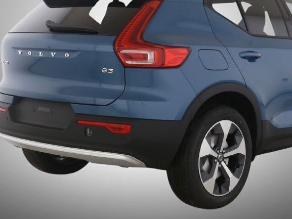 Gebraucht Volvo XC40 163 PS (119 kW) 2024 Fjord blue / metallic SUV