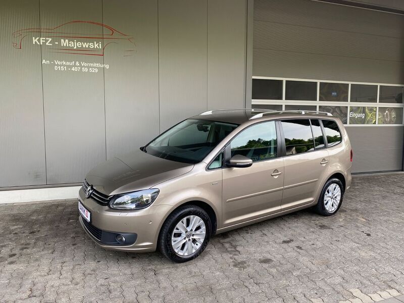 Beige Gebraucht 2014 VW Touran Life Van / Kleinbus | 10.890 € (Fairer Preis) - Bild 1/4