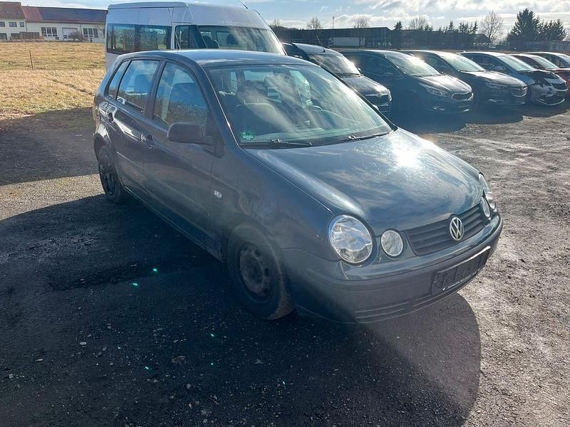 Gebraucht VW Polo Basis 64 PS (47 kW) 2003 Grau Limousine