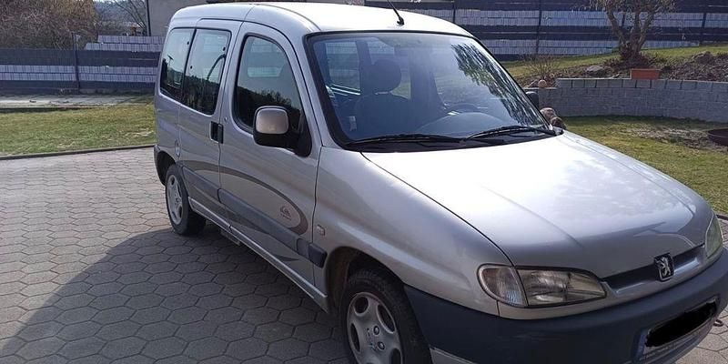 Gebraucht Peugeot Partner 90 PS (66 kW) 2000 Silber Van / Kleinbus