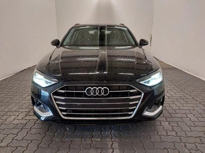 Schwarz Gebraucht 2022 Audi A4 Advanced Limousine | 25.980 € (Superpreis) - Bild 1/3