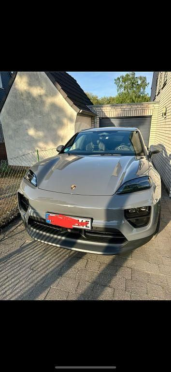 Gebraucht Porsche Macan 300 kW (408 PS) 2025 Grau SUV