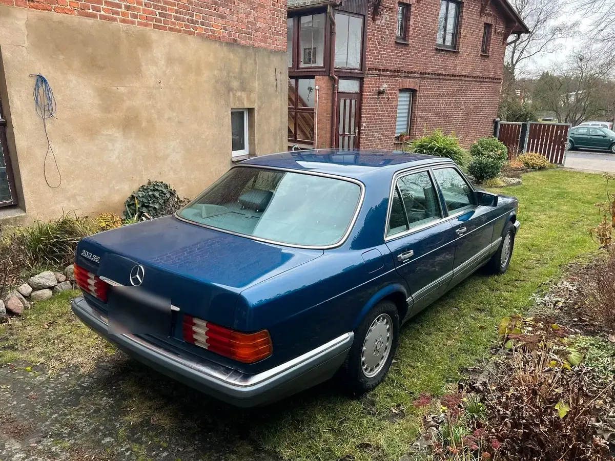 Second-hand Mercedes 300 SE 1987 Albastru Berlinǎ