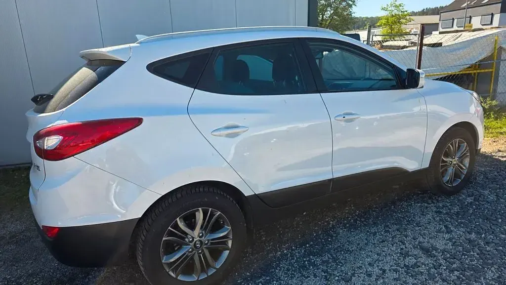 Second-hand Hyundai ix35 Edition 135 CP (99 kW) 2014 Alb SUV