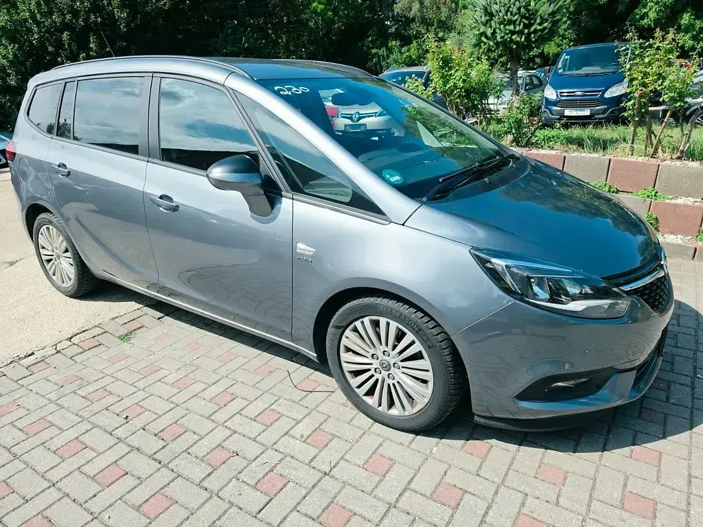 Gebraucht Opel Zafira Active 170 PS (125 kW) 2017 Grau Van / Kleinbus