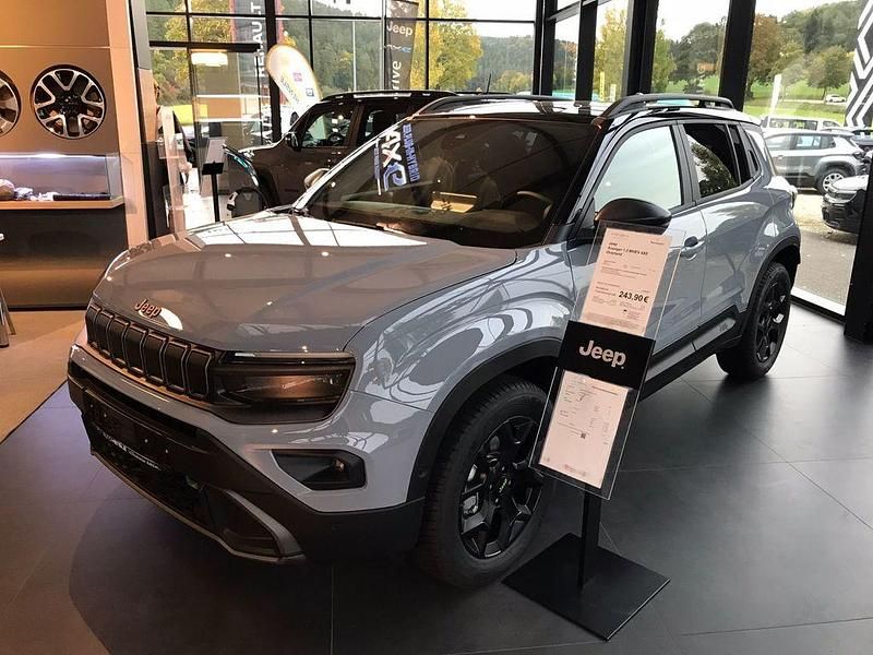 Neu Jeep Avenger Overland 145 PS (106 kW) 2025 Grau SUV