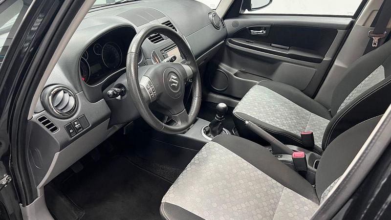Gebraucht Suzuki SX4 120 PS (88 kW) 2013 Schwarz SUV