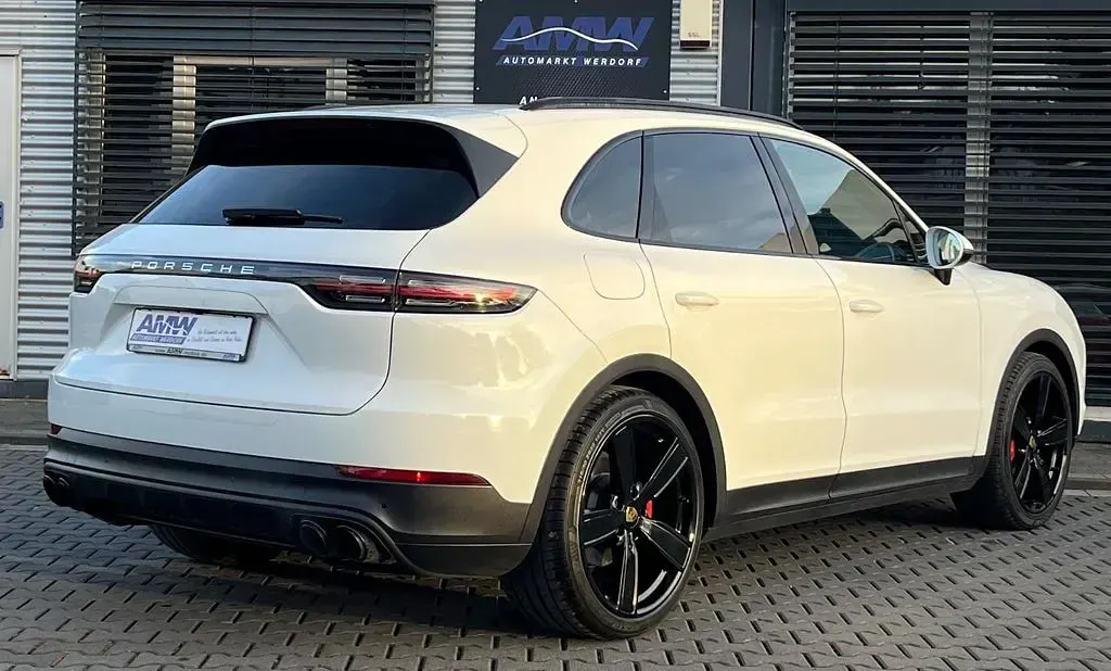 Second-hand Porsche Cayenne 340 CP (250 kW) 2018 Alb SUV