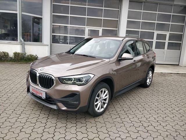 Gebraucht BMW X1 Advantage 150 PS (110 kW) 2020 Jucarobeige metallic (metallic) SUV