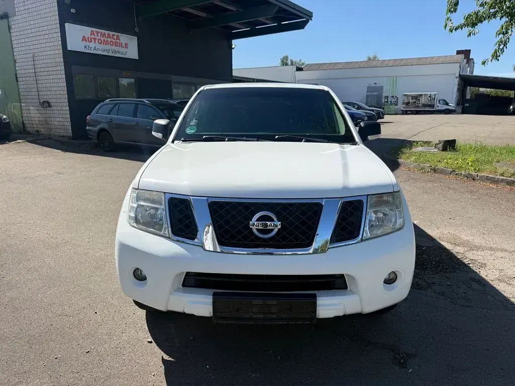Gebraucht Nissan Pathfinder Comfort 171 PS (125 kW) 2010 Weiß SUV