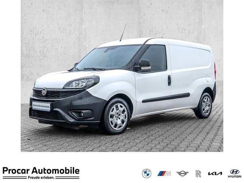 Weiß Gebraucht 2022 Fiat Doblò S Van / Kleinbus | 16.990 € (Fairer Preis) - Bild 1/4