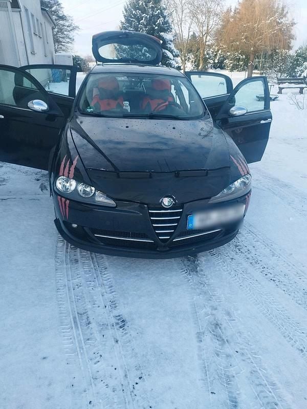 Schwarz Gebraucht 2006 Alfa Romeo 147 Kleinwagen | 3.500 € (Guter Preis) - Bild 1/4