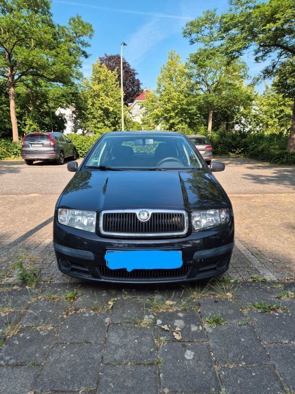 Schwarz Gebraucht 2007 Skoda Fabia Ambiente Limousine | 1.800 € (Fairer Preis) - Bild 1/4
