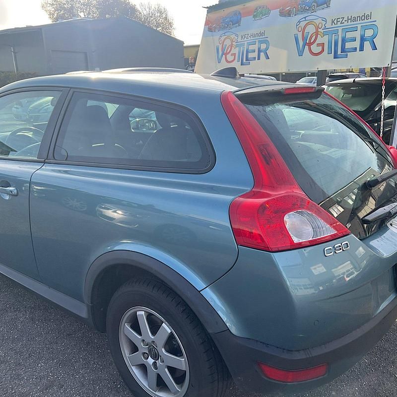 Gebraucht Volvo C30 Momentum 145 PS (106 kW) 2007 Orinoco blue metallic (metallic) Kleinwagen