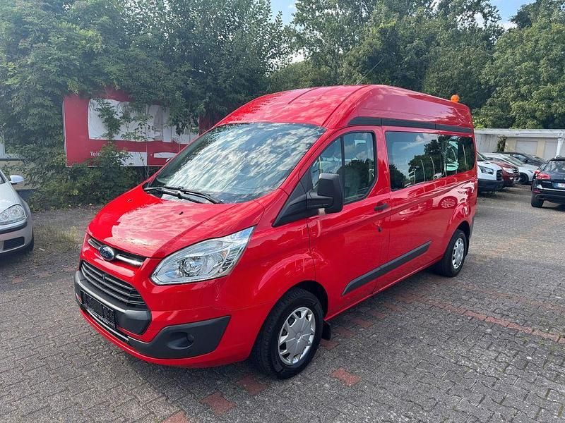 Rot Gebraucht 2016 Ford Transit Trend Kombi | 12.900 € (Fairer Preis) - Bild 1/4