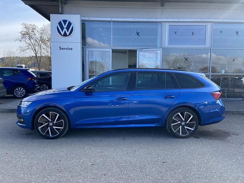 Second-hand Skoda Octavia Style 204 CP (150 kW) 2022 Albastru Break