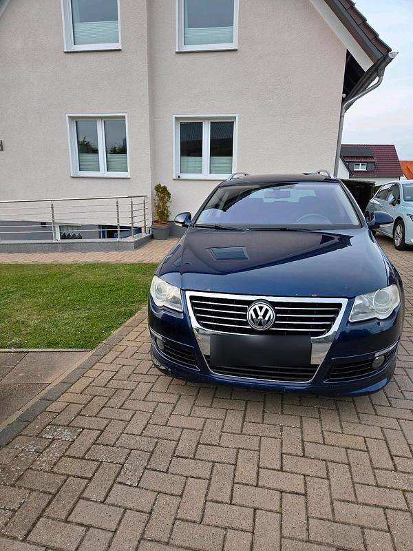 Gebraucht VW Passat 140 PS (102 kW) 2009 Blau Kombi