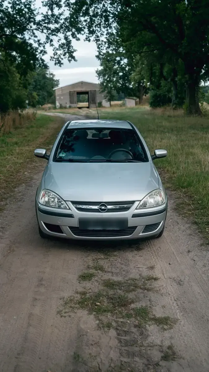 Gebraucht Opel Corsa 60 PS (44 kW) 2003 Silber Kleinwagen
